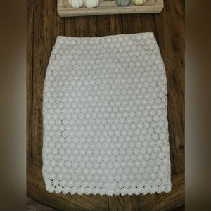 Macrame look pencil skirt.